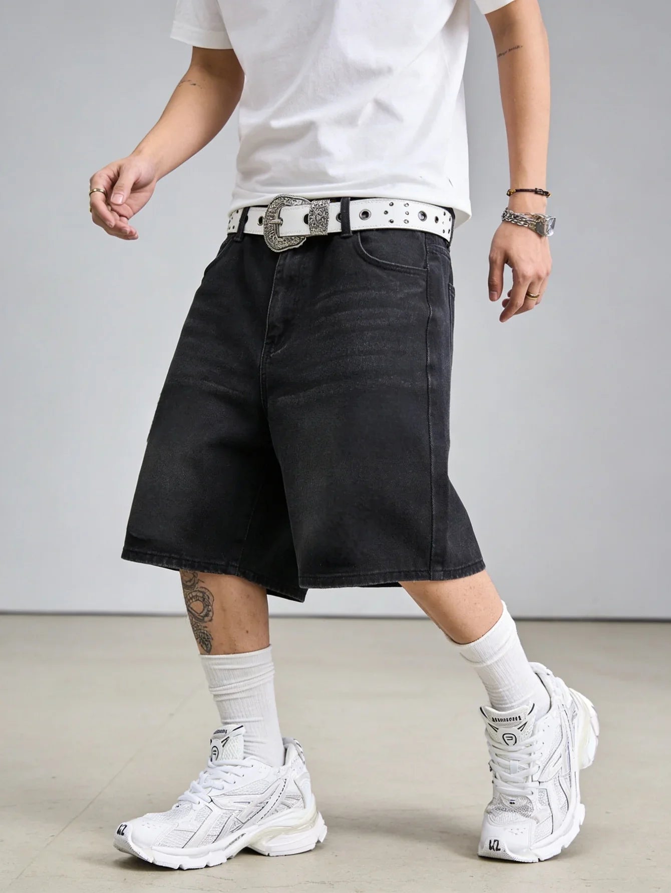 Everyday Black Denim Jorts
